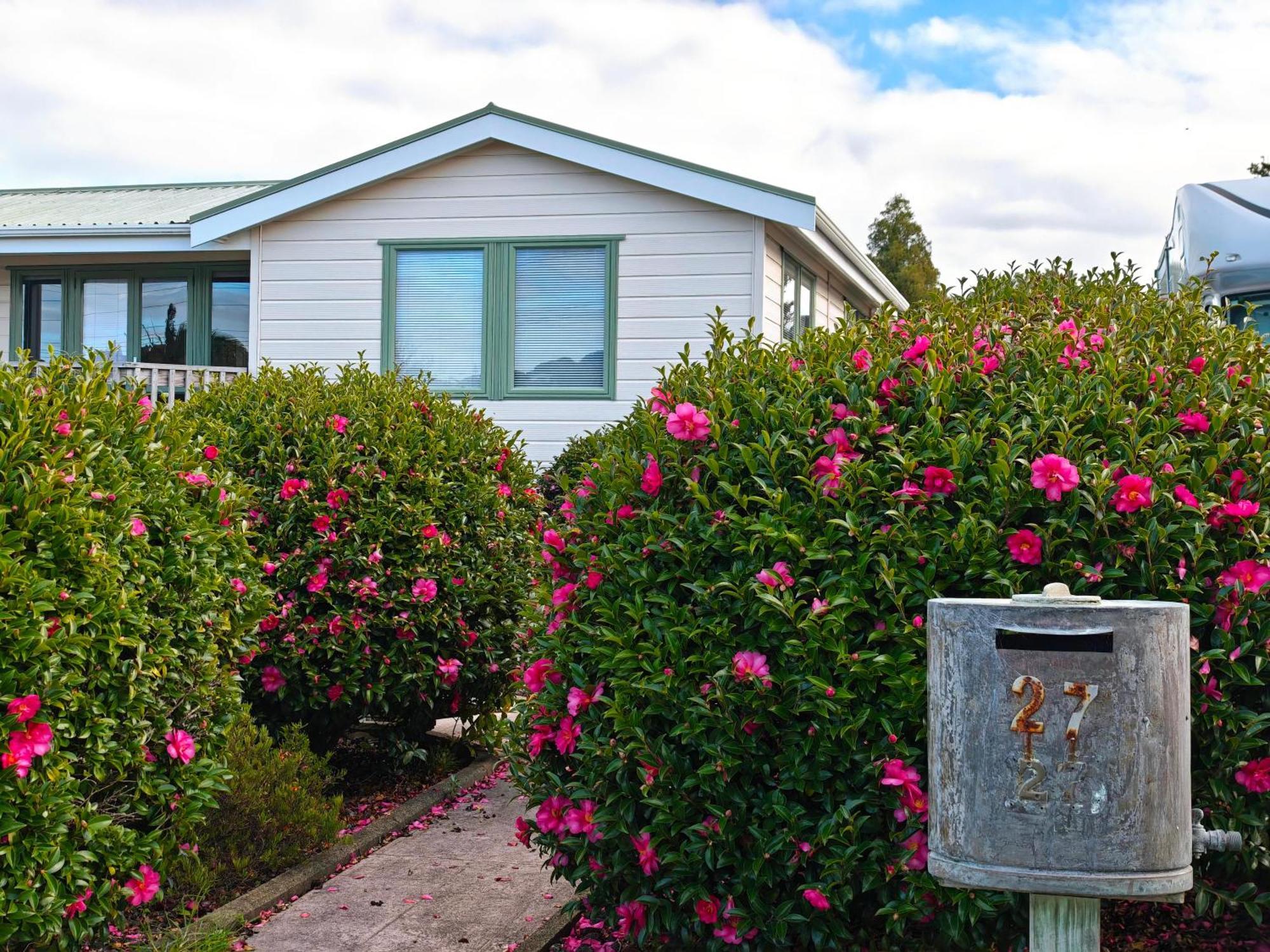 Tui Garden, Waiheke Holiday home *
