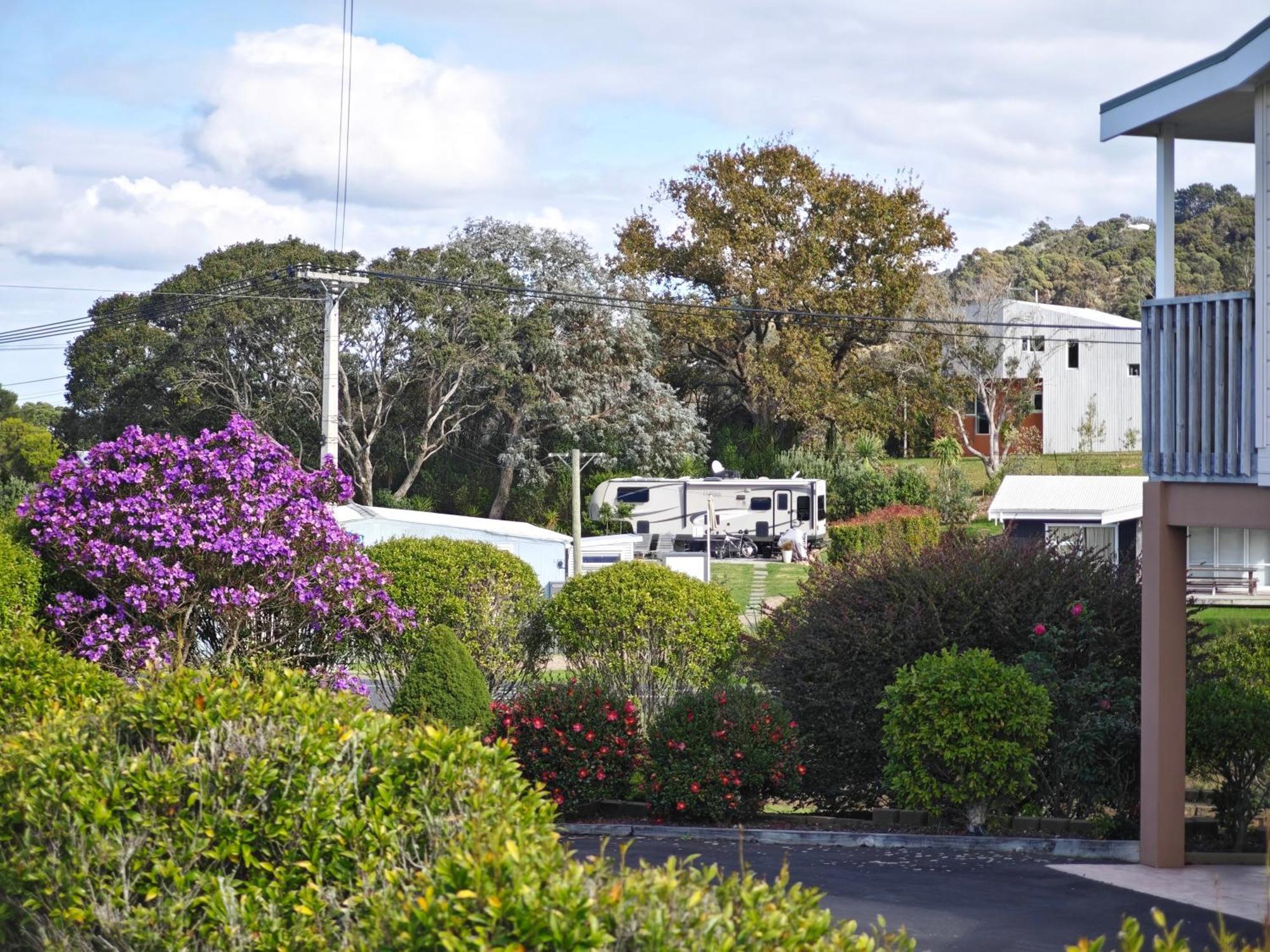Tui Garden, Waiheke Holiday home