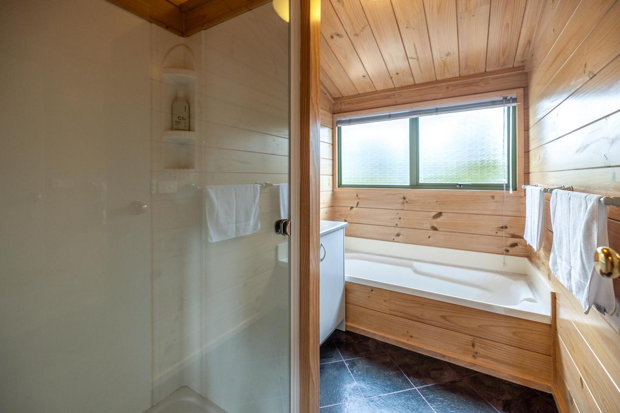 Holiday home Tui Garden, Waiheke Oneroa