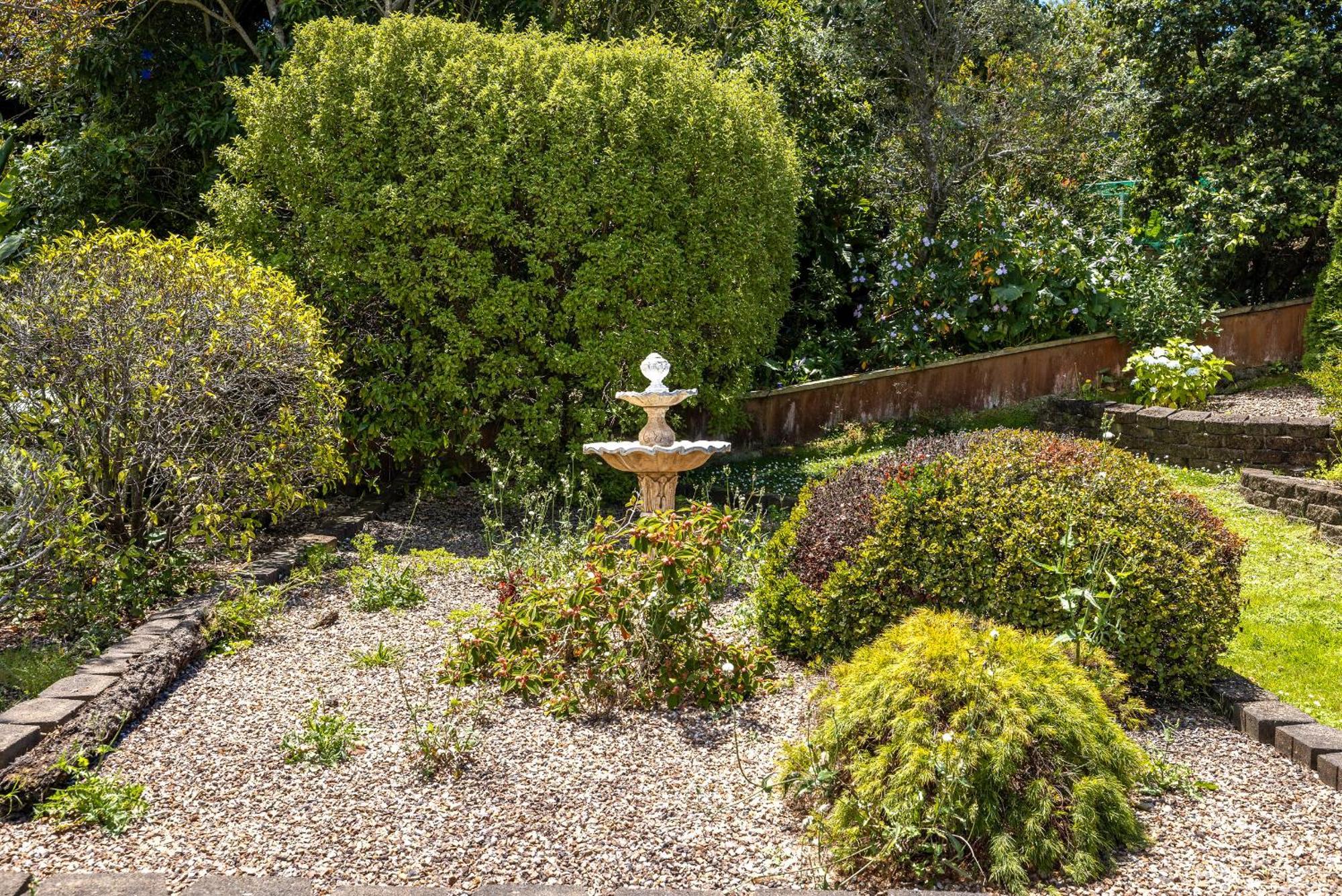 Tui Garden, Waiheke Holiday home