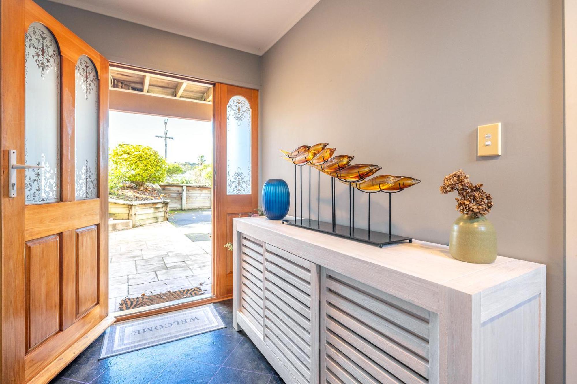 Tui Garden, Waiheke Holiday home *